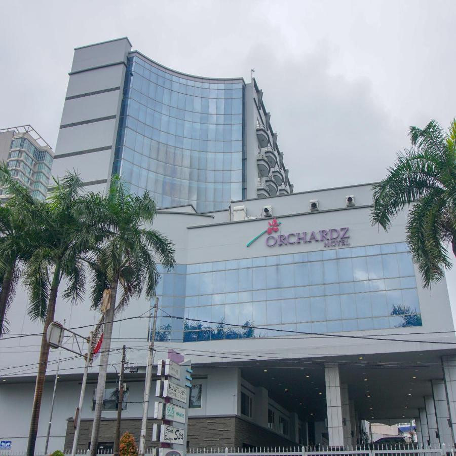 Orchardz Hotel Industri Jakarta Kemayoran Eksteriør billede